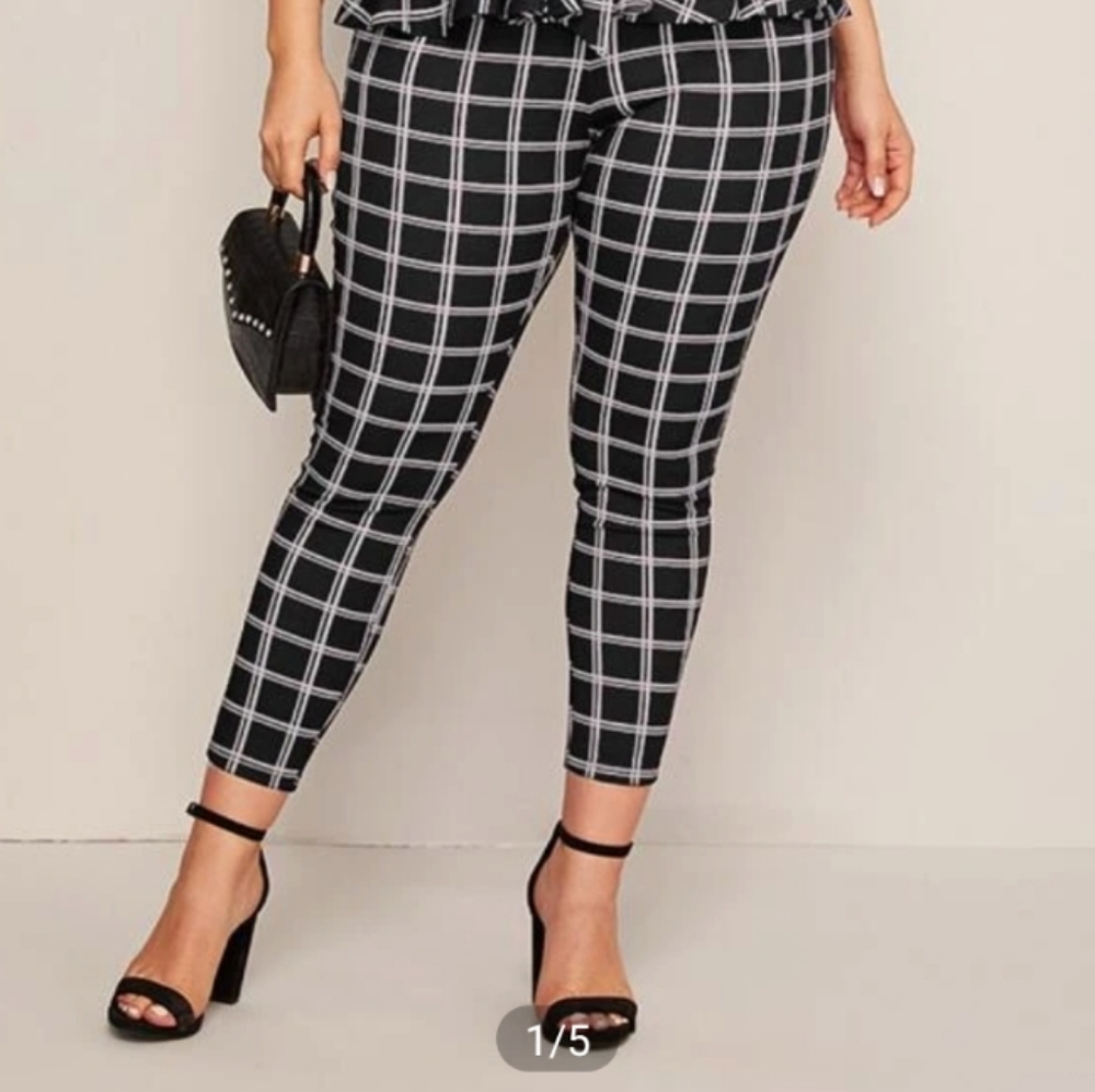 Black Plaid Dressy Leggings (2x)